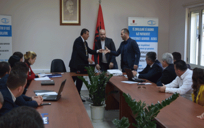 Dorëzimi kartave të personalizuara inspektor për inspektorët e Inspektoratit Shtetëror të Ujërave
